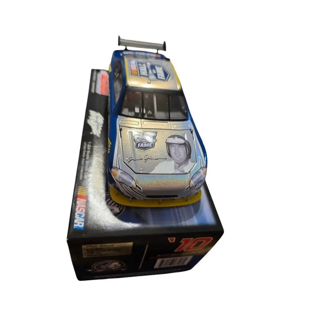 Junior Johnson NASCAR Hall of Fame 2010 Action Platinum 1:24 1 of 756